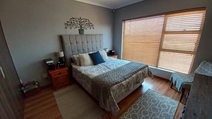 3 Bedroom Property for Sale in Vredenburg Western Cape